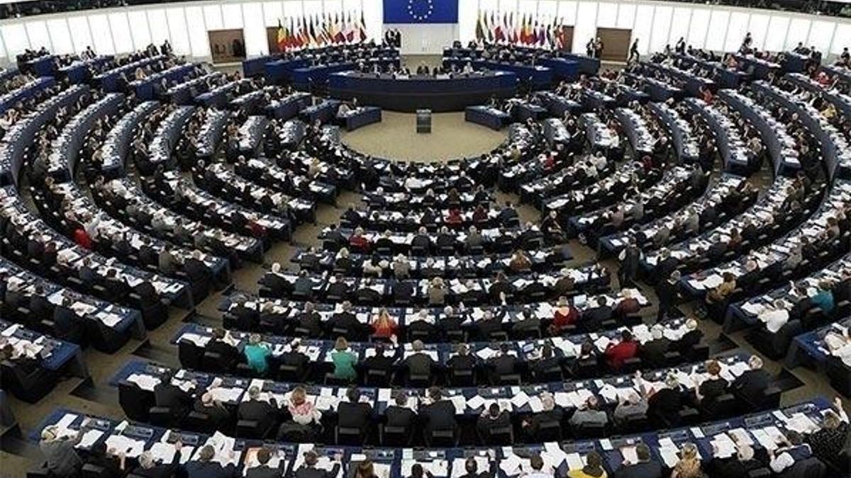 Almanya'da AP seçimlerinin galibi CDU