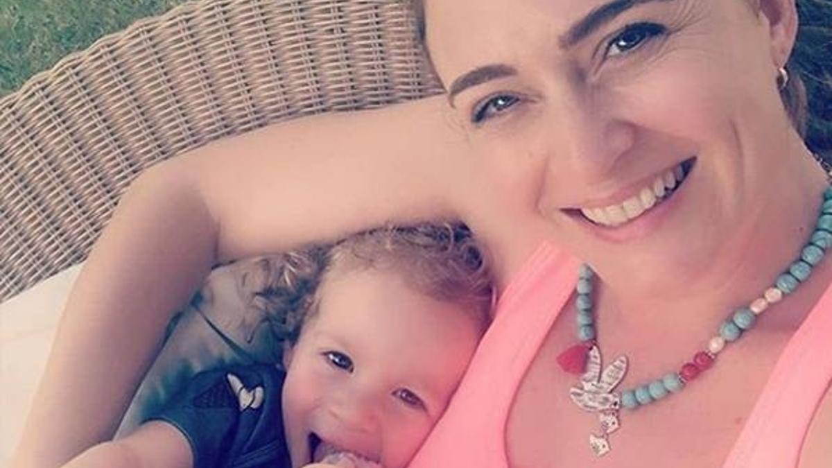 Ceyda Düvenci'den anne-oğul pozu