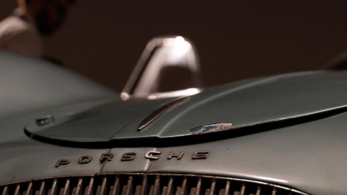 Porsche'ye baskın!
