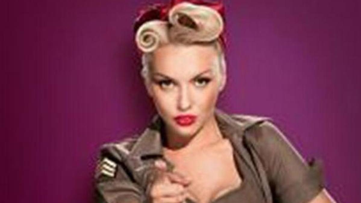 Pop yıldızı Olya Polyakova parti kuruyor