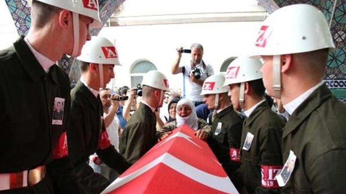 Iğdır ve Hakkâri şehitlerine veda