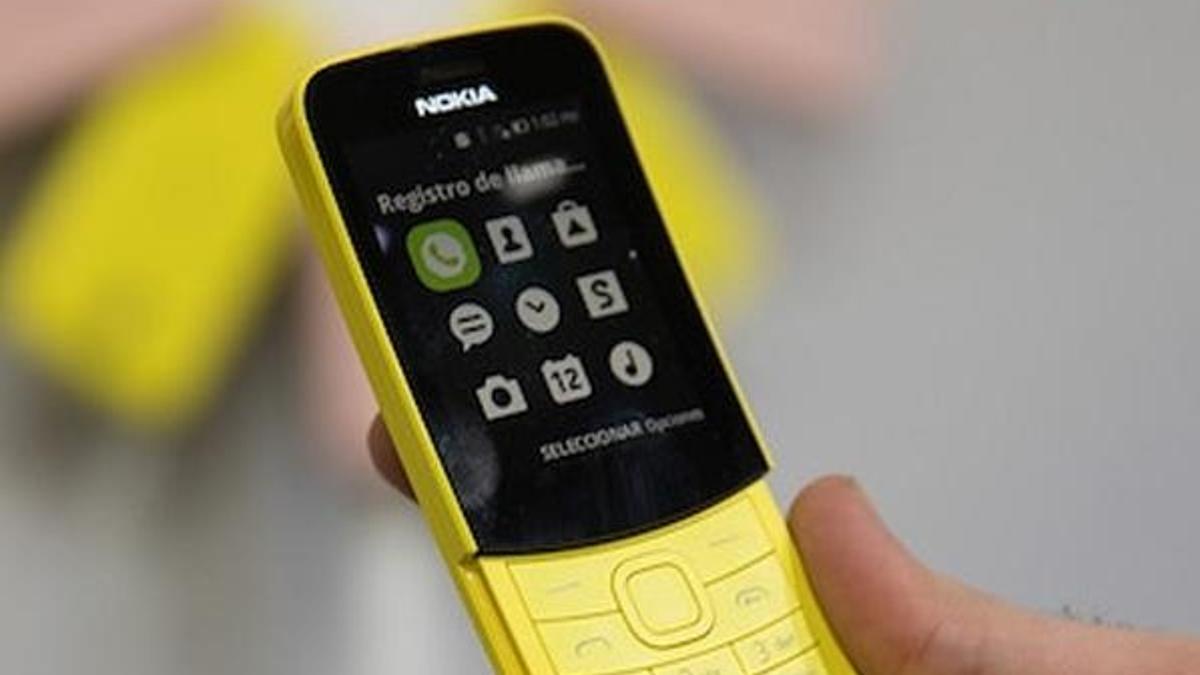 Nokia 8110'e WhatsApp desteği