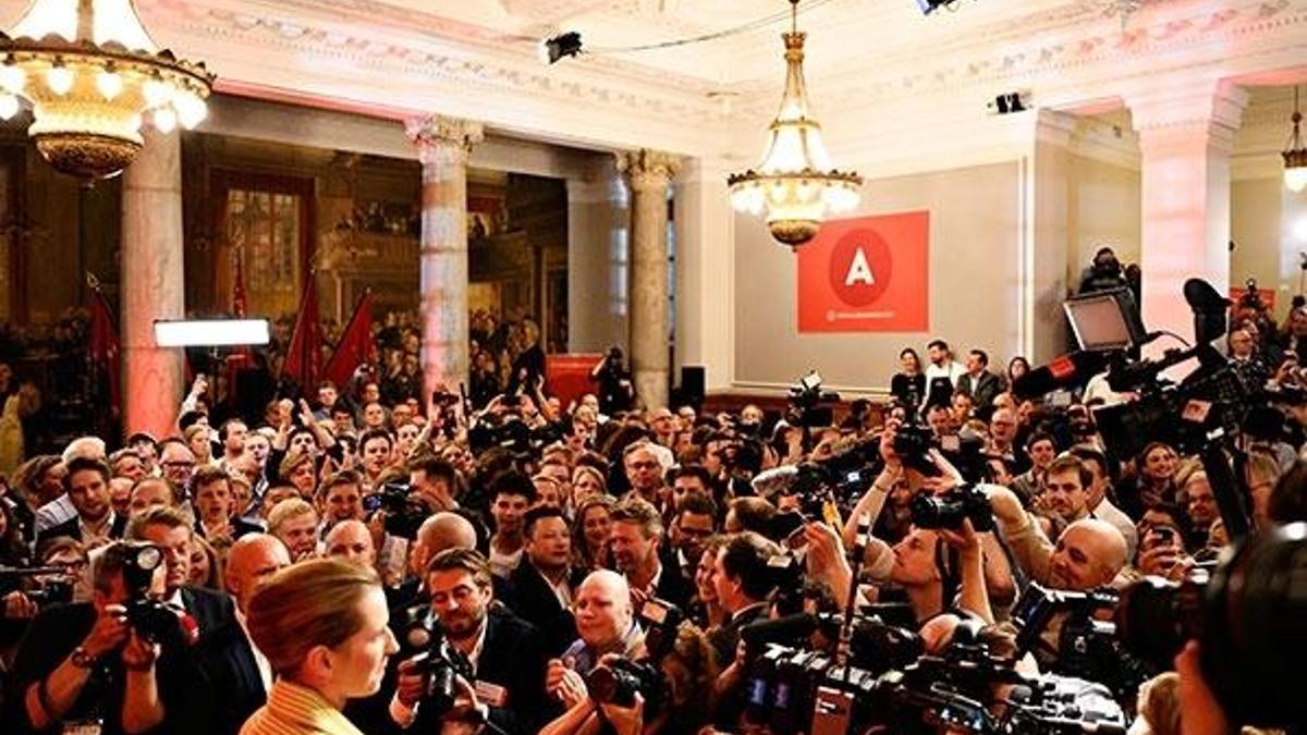 Danimarka’da seçimin galibi Frederiksen’in hedefi azınlık hükümeti