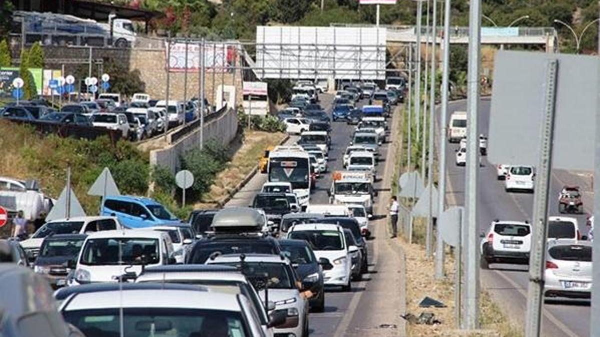 170 bin nüfuslu Bodrum’a bayramda 150 bin araç giriş yaptı