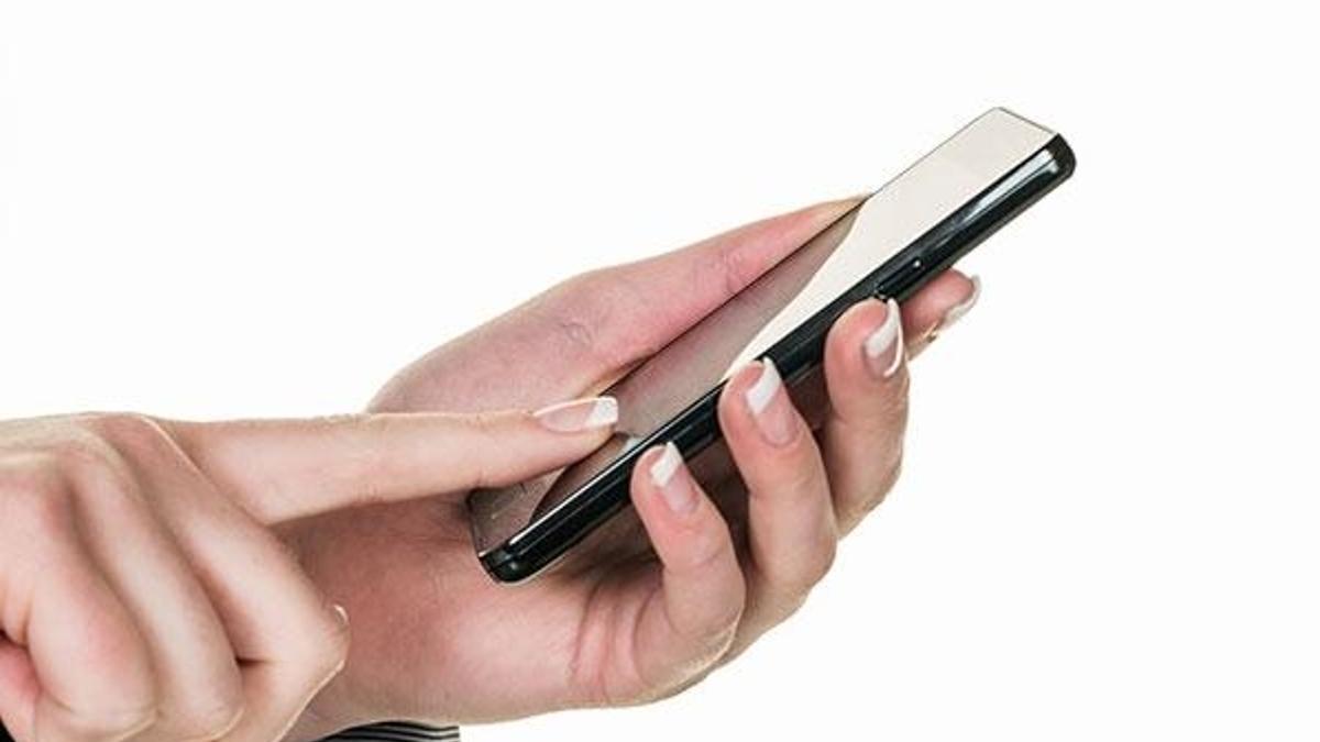 Telefonunu satmak zorunda kalan işçiye erken ödeme