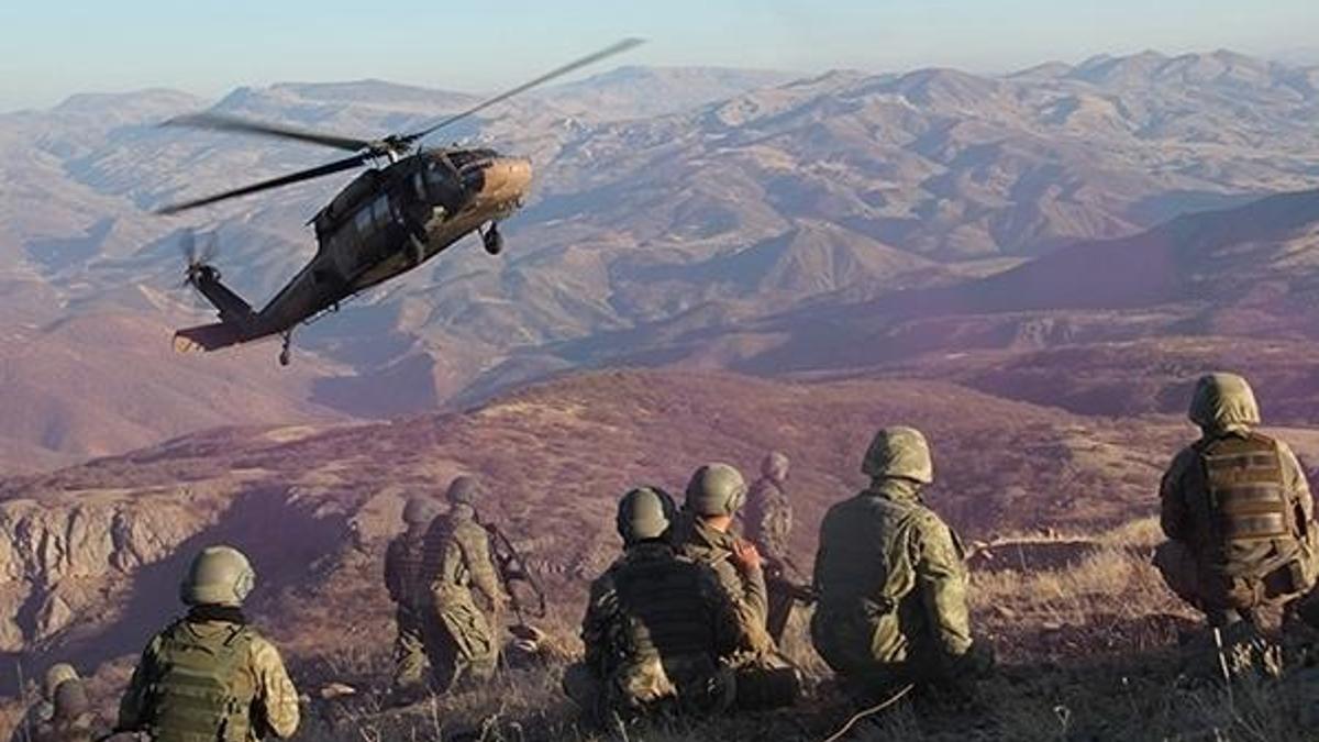 Tunceli'de 5 terörist mağarada kıstırıldı! Çatışma çıktı...
