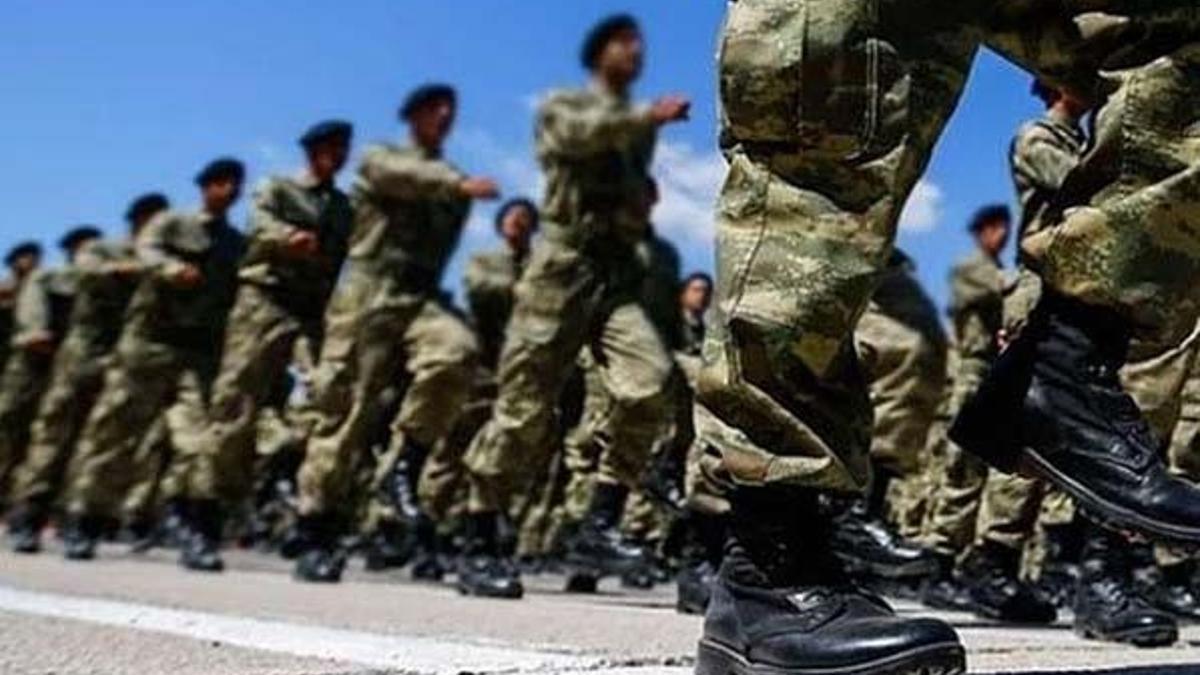 Yeni askerlik düzenlemesi yarın TBMM'ye geliyor!