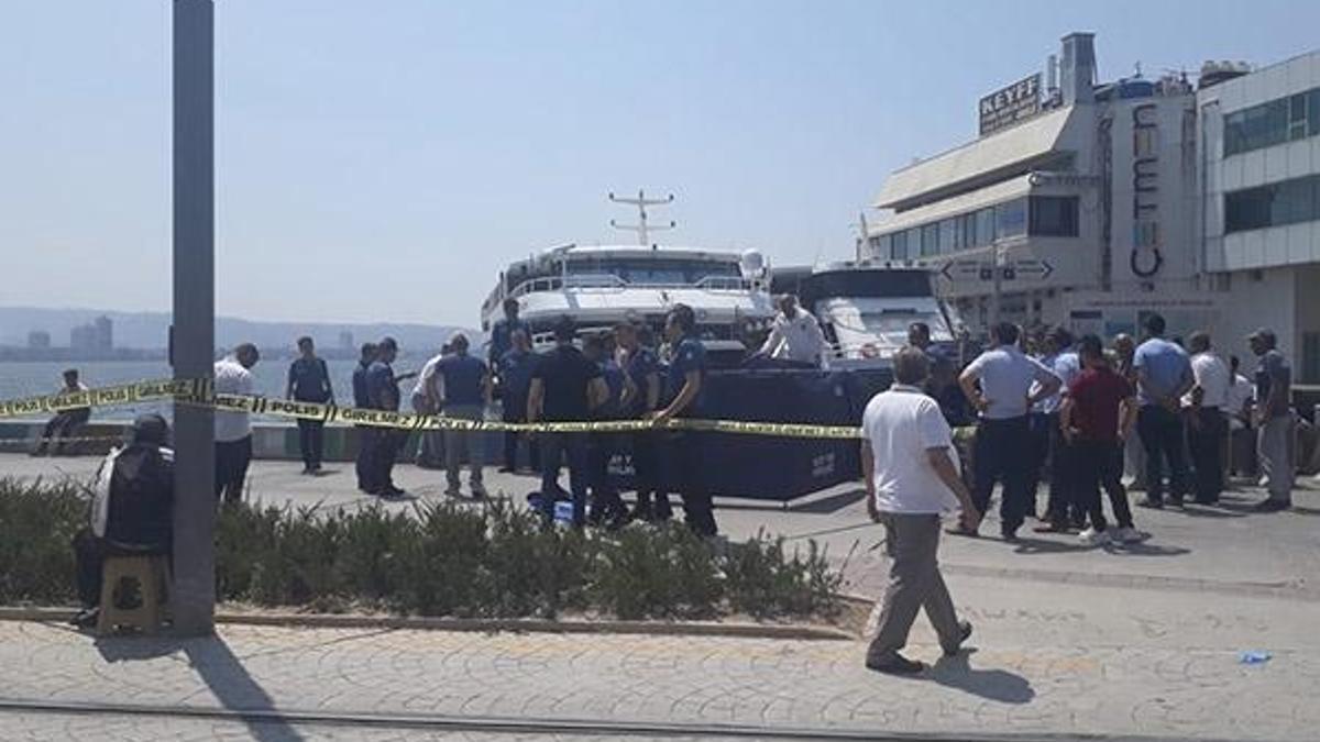 İzmir'de, denizden erkek cesedi çıktı