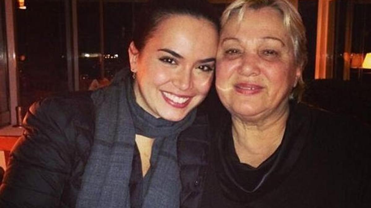 Yeliz Şar annesi için dua istedi!