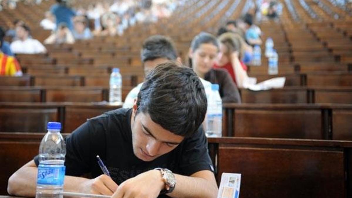 YKS'ye katılacak adaylara "kimlik kartı" hatırlatması