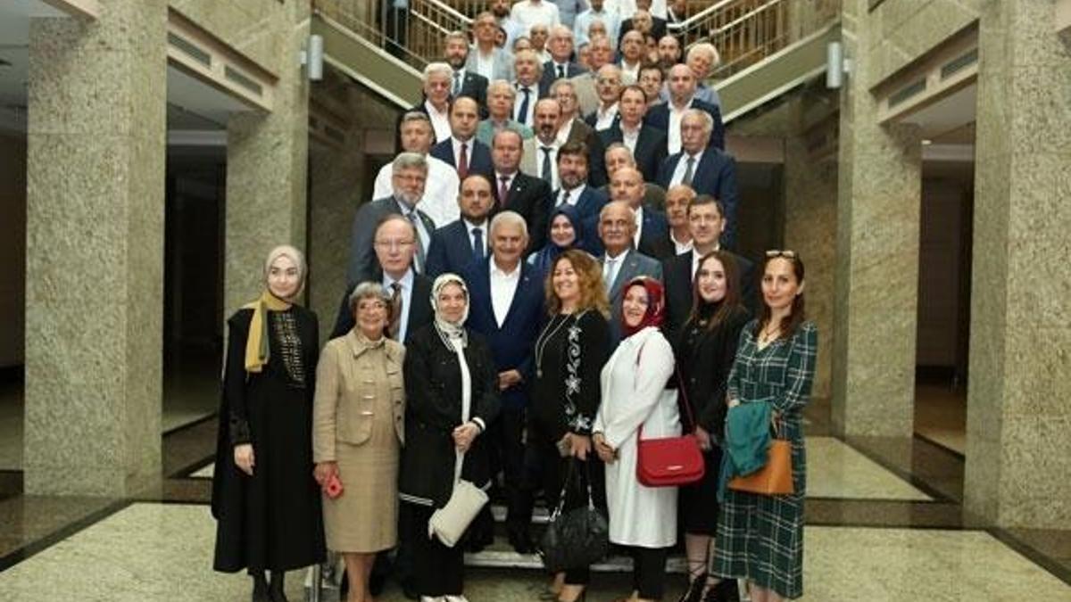 Yıldırım, Çerkez temsilcileri ile kahvaltı programında bir araya geldi