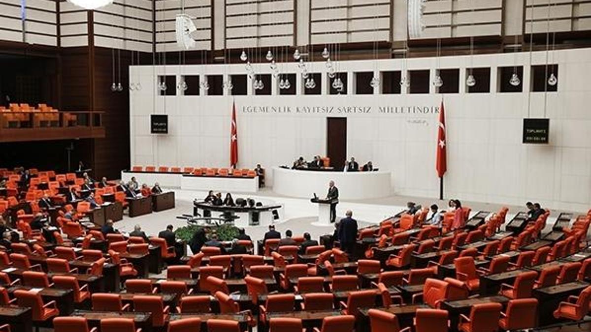 Meclis'e 'sürpriz' paket mesaisi