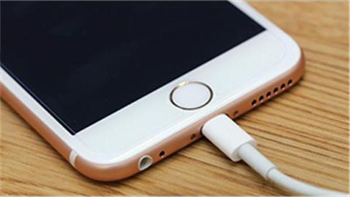 iPhone 11 geliyor! Lightning kablolara veda...