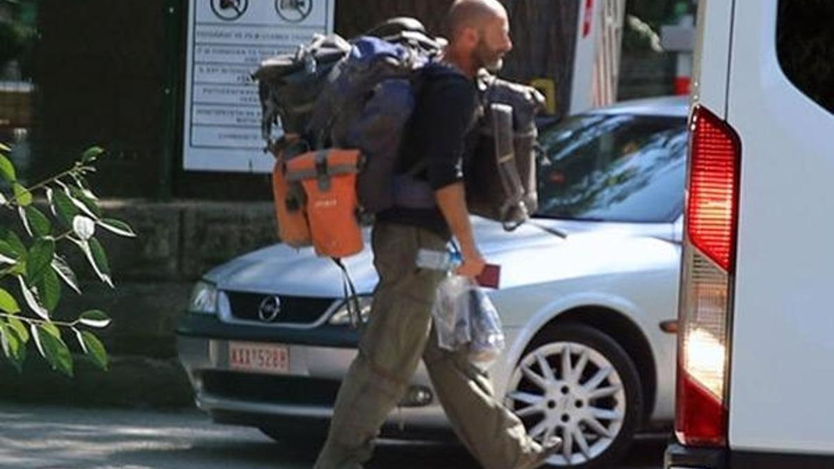 Askeri yasak bölgeye kanoyla girdi