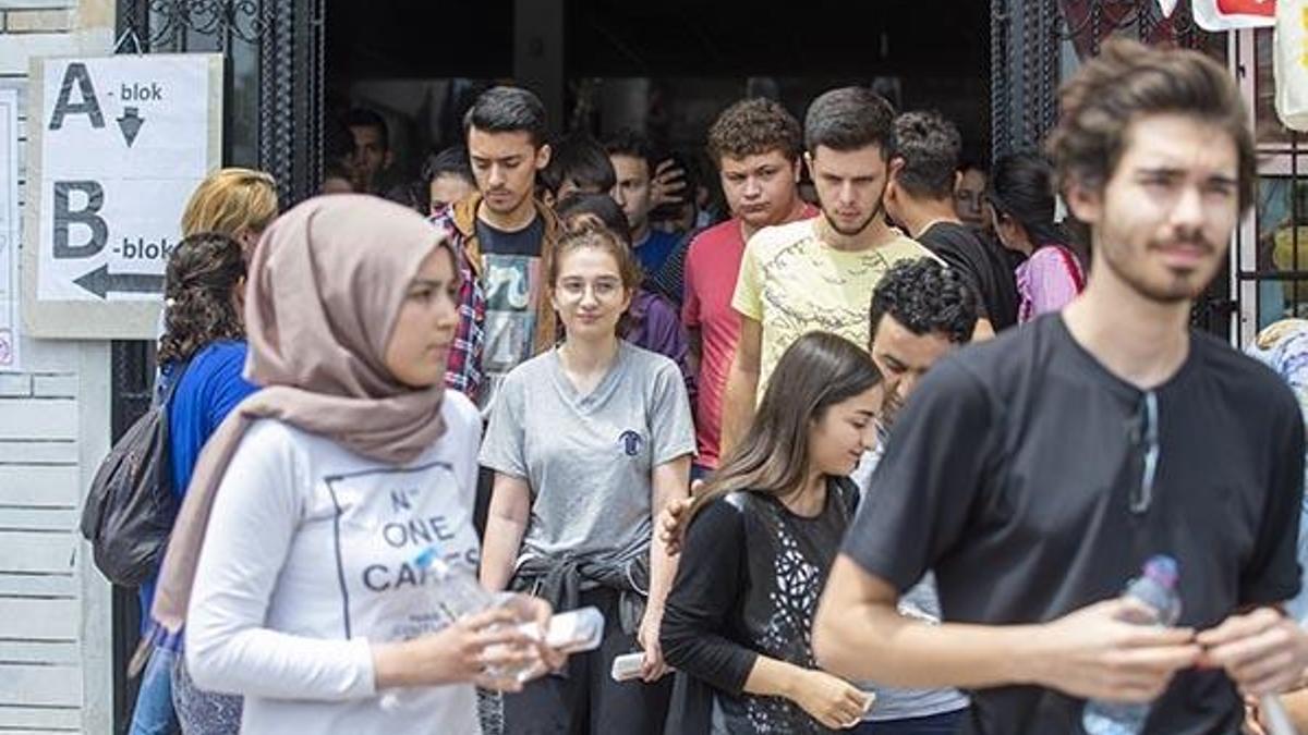 YÖK'ten üniversite adaylarına "dijital kariyer rehberliği" hizmeti