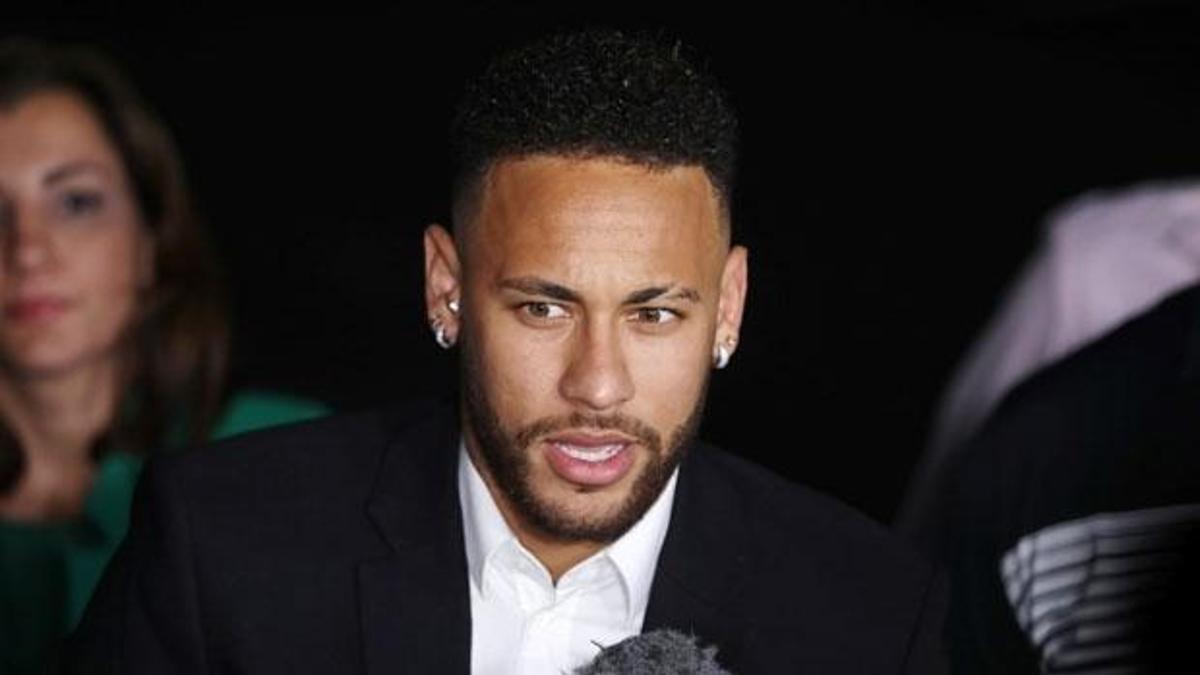 Barcelona'dan Neymar'a senelik 239 milyon!