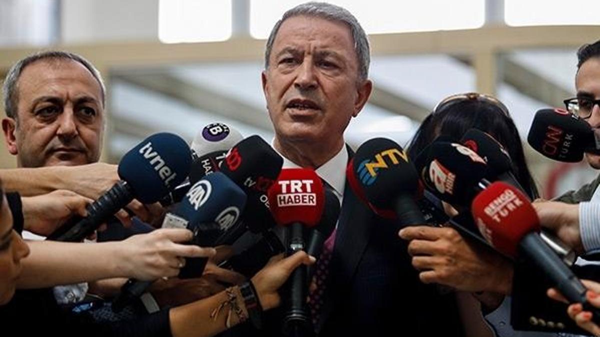 Hulusi Akar'dan üç partiye 'S-400' ziyareti