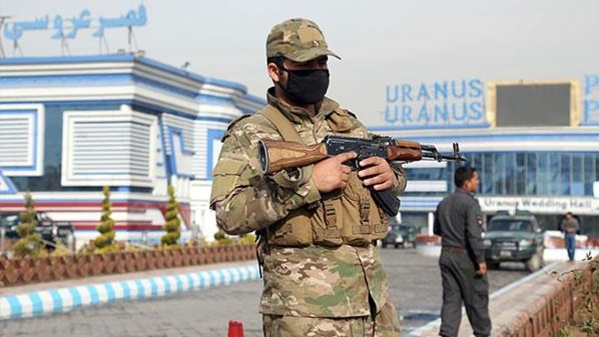 Afganistan'da bir korucu 6 meslektaşını öldürdü