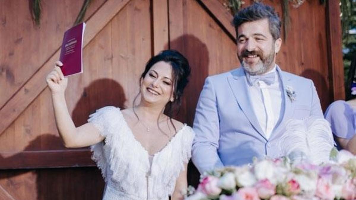 Ünlü oyuncu dünyaevine girdi!