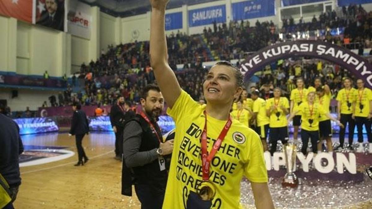 Fenerbahçe'den efsane kaptana teşekkür mesajı