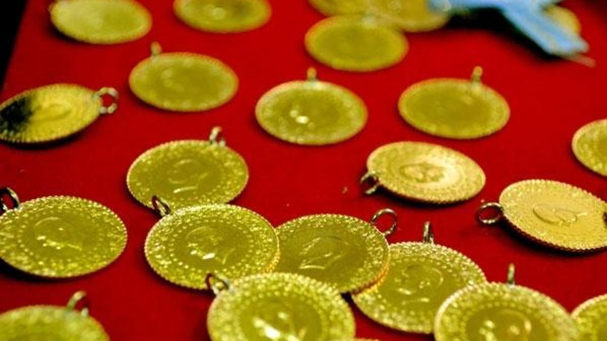Gram altın 261 lira seviyelerinde
