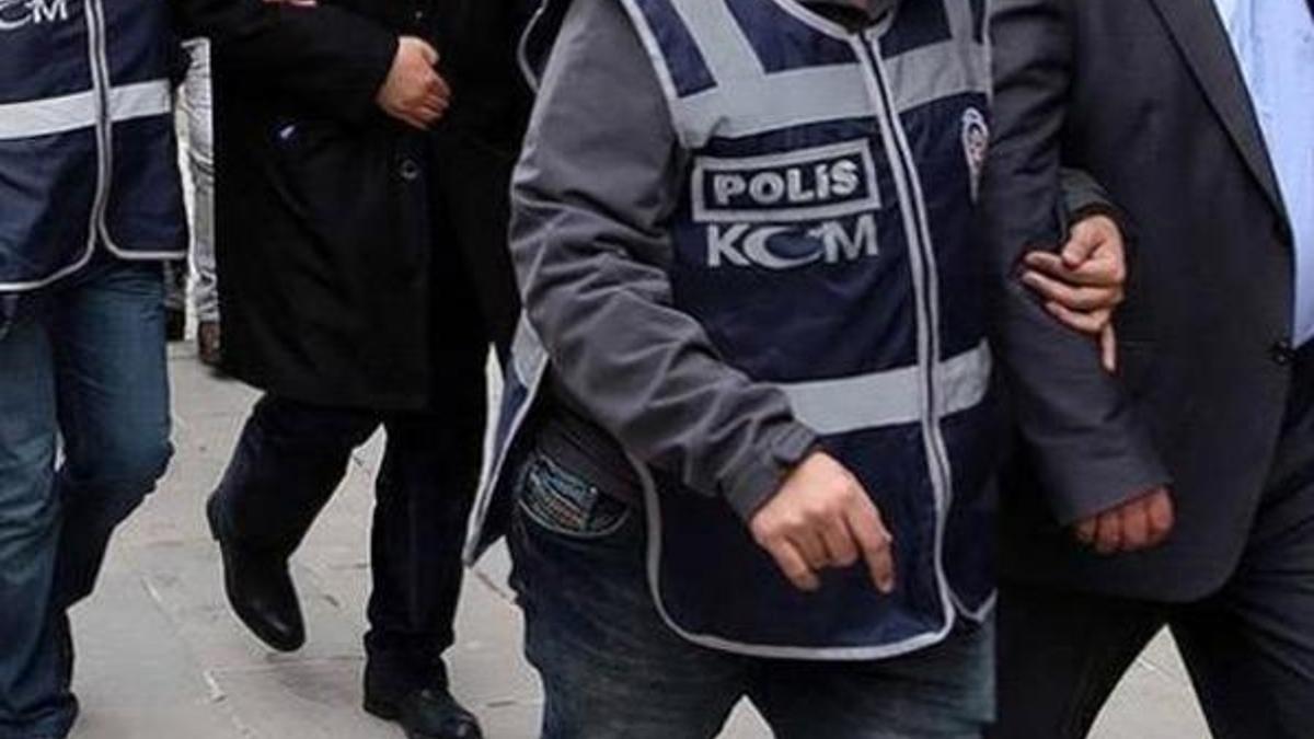 FETÖ’nün askeri mahrem yapılanmasına operasyon: 14 gözaltı