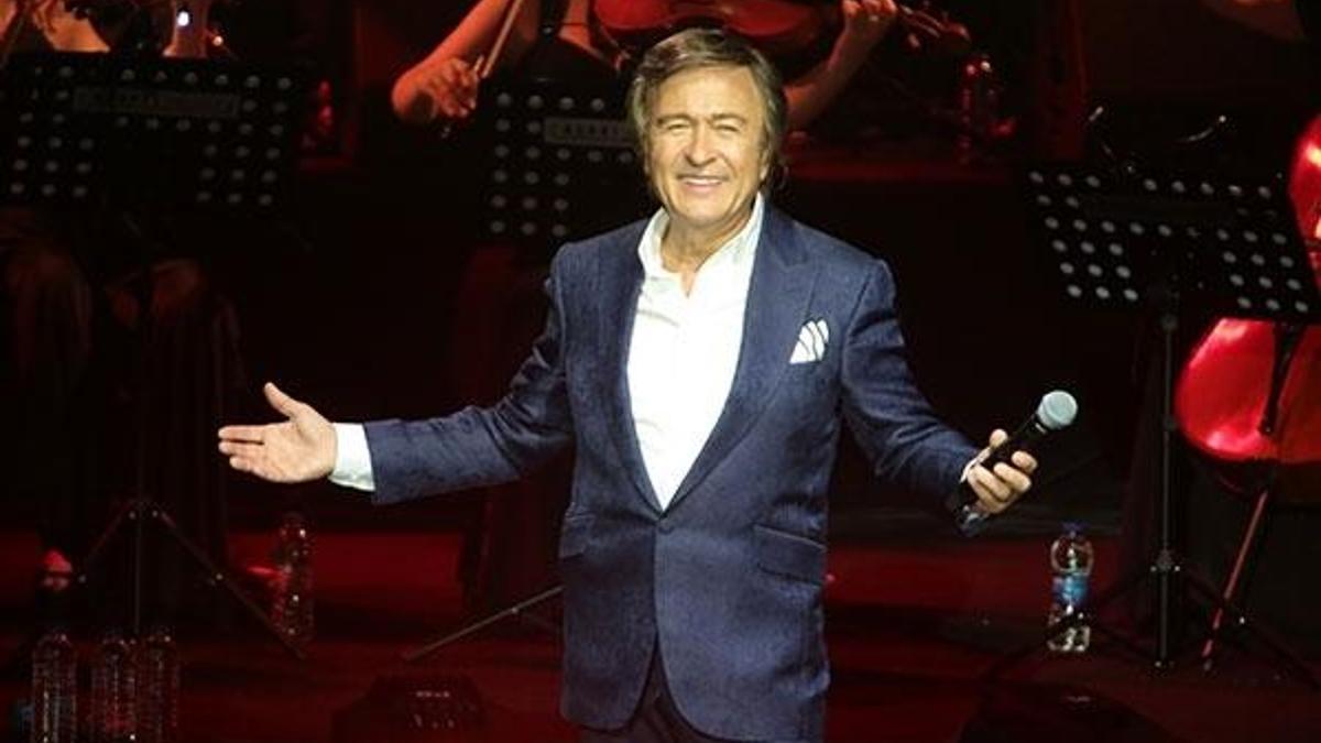 Erol Evgin sevenleriyle buluştu