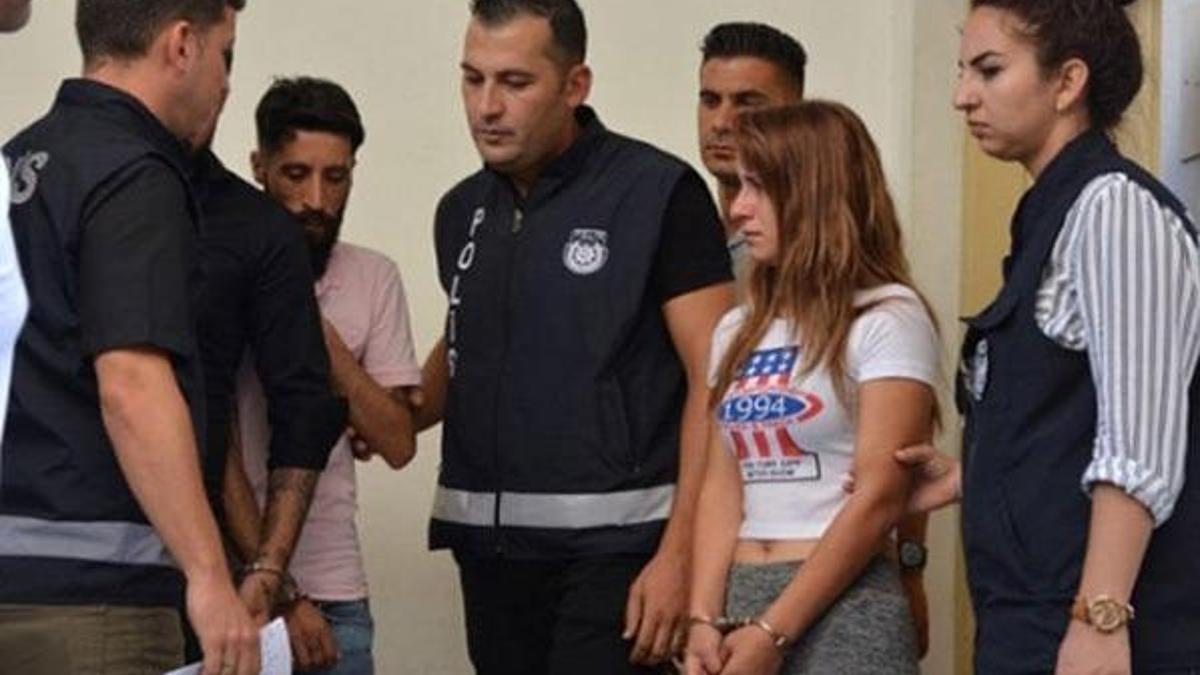 KKTC bu olayı konuşuyor! 'Bakkal değil, fuhuş defteri'