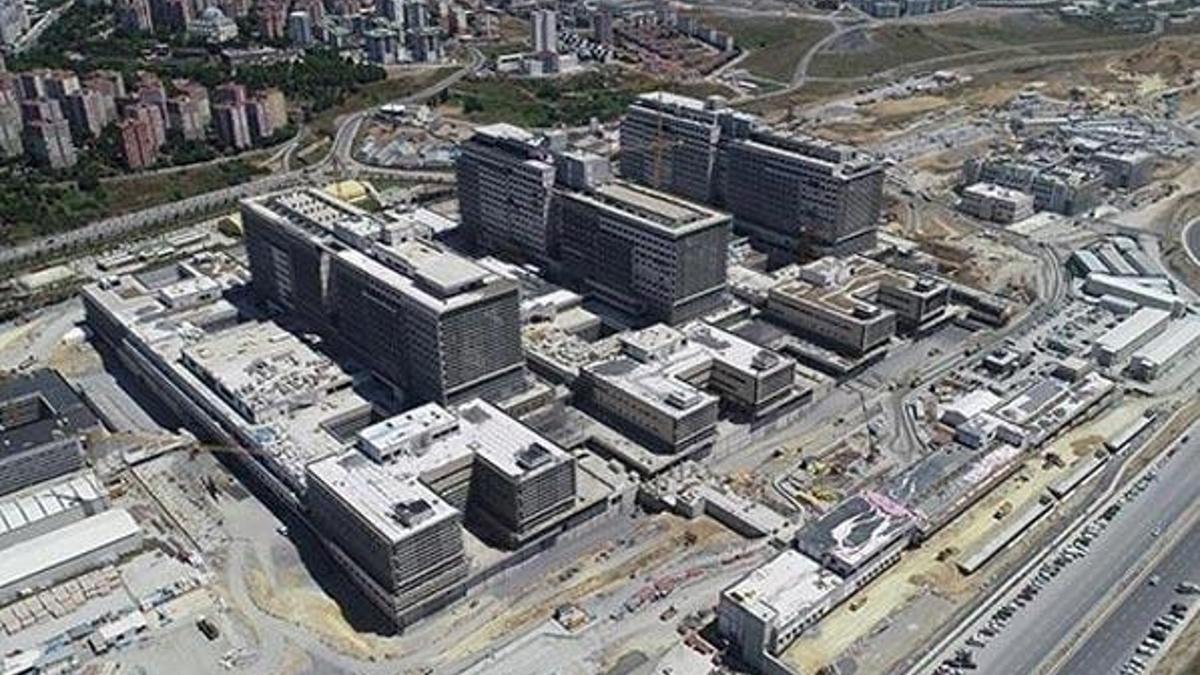 Başakşehir Şehir Hastanesi'nin yüzde 60'ı tamamlandı! 10 bin kişiye istihdam sağlayacak
