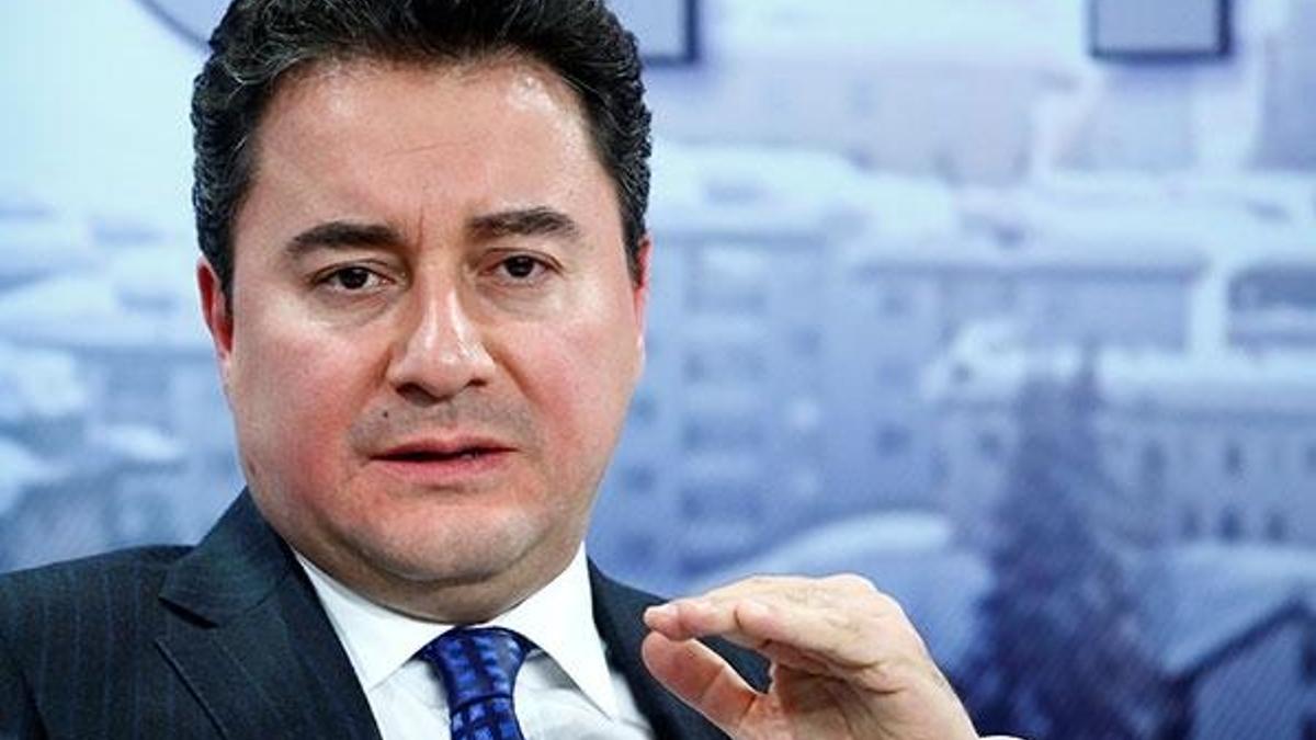 Ali Babacan AK Parti’den istifa ettiğini açıkladı
