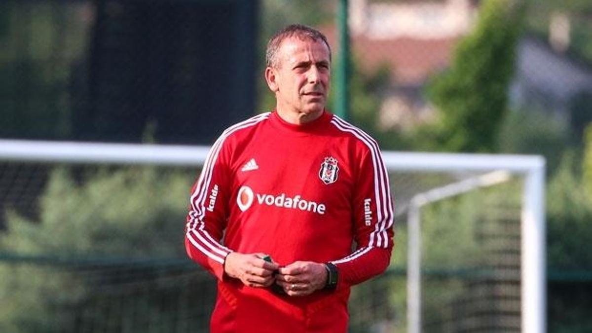 Abdullah Avcı'dan 10 transfer!