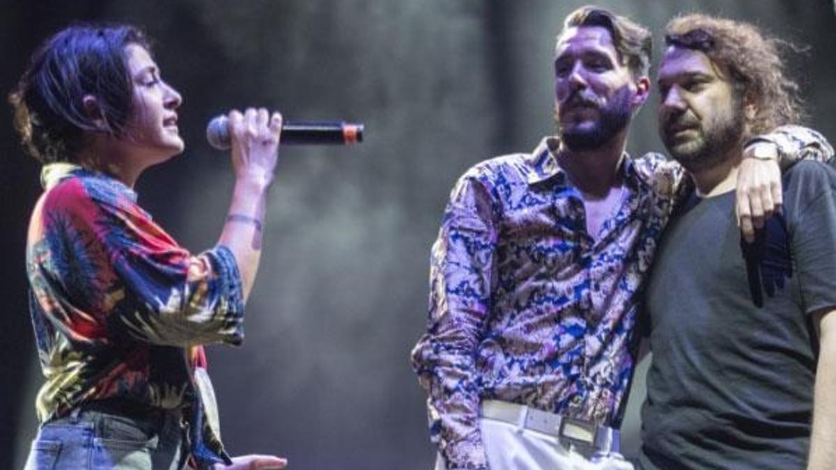 Kuşadası Gençlik Festivali'nde sürpriz
