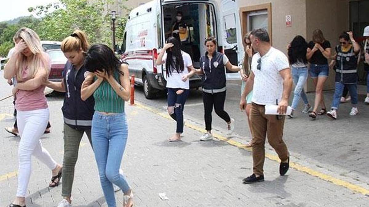 Kataloglu fuhuş çetesi operasyonunda tutuklama!