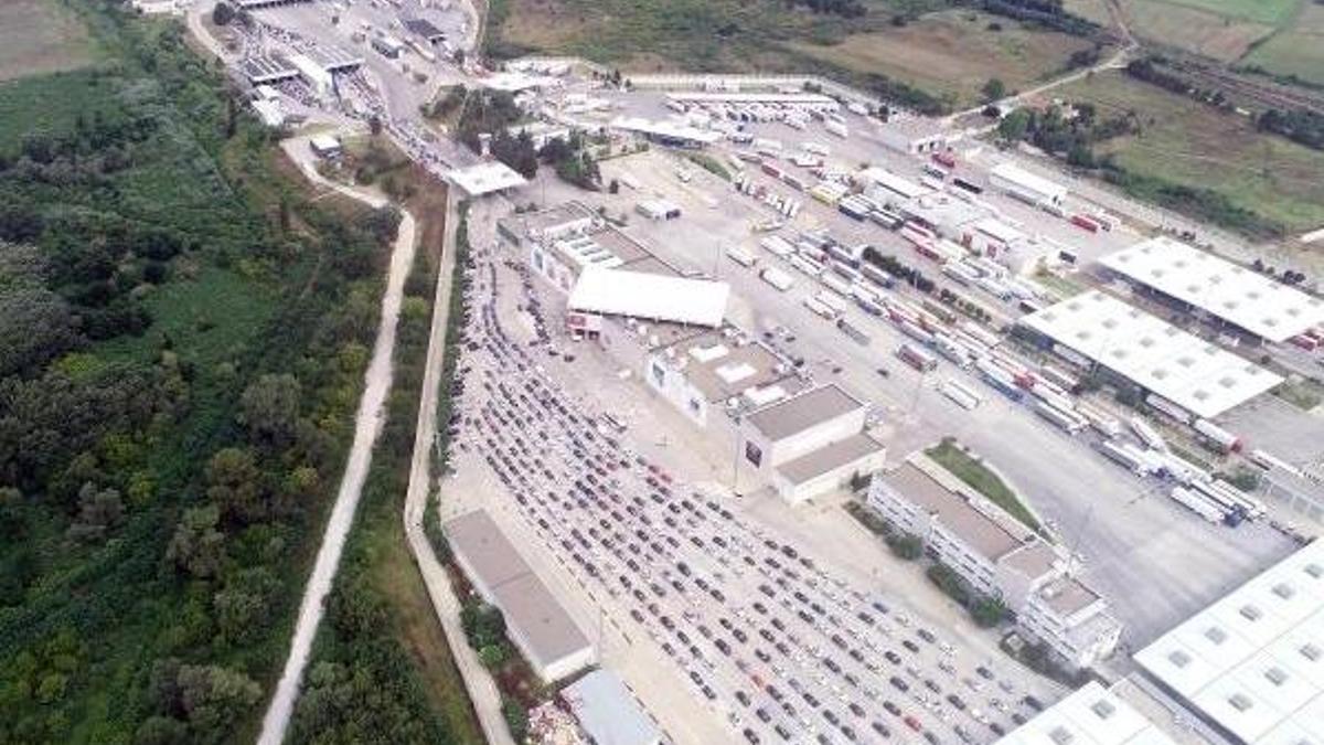 Gurbetçiler, Kapıkule'de rekor kırdı