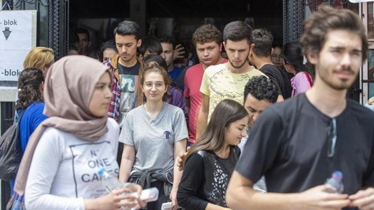 İBB'den üniversite adaylarına tercih danışmanlığı