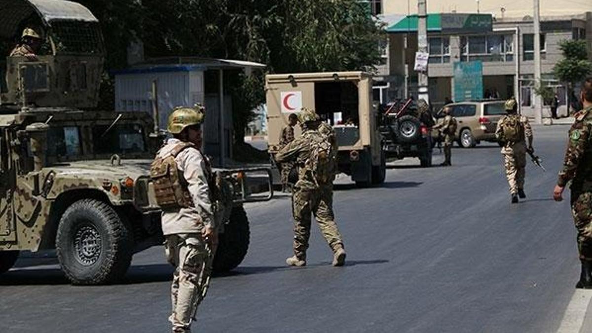 Afganistan'da 21 komando öldürüldü