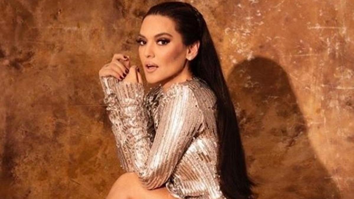 Demet Akalın ve kızına trafikte yumruklu saldırı