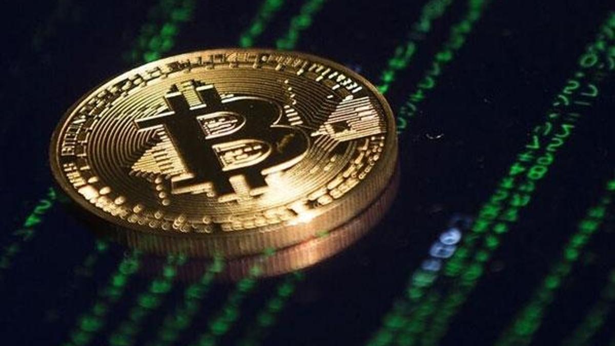 Bitcoin 10 bin 500 dolara yaklaştı