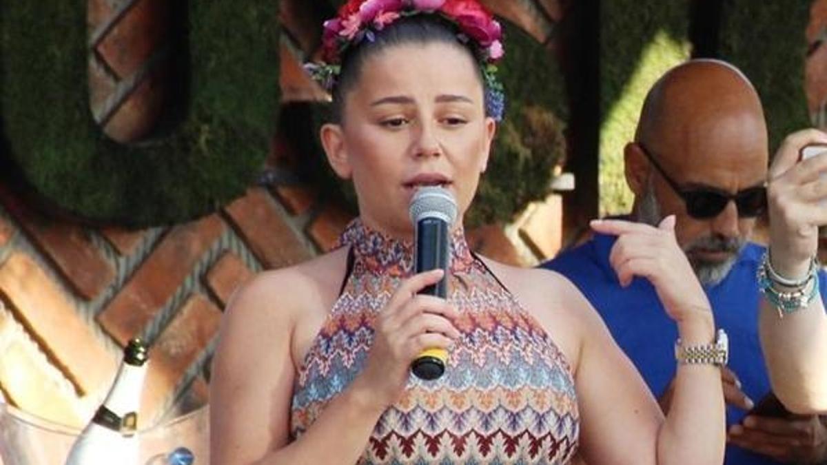 Merve Özbey'den aşk açıklaması