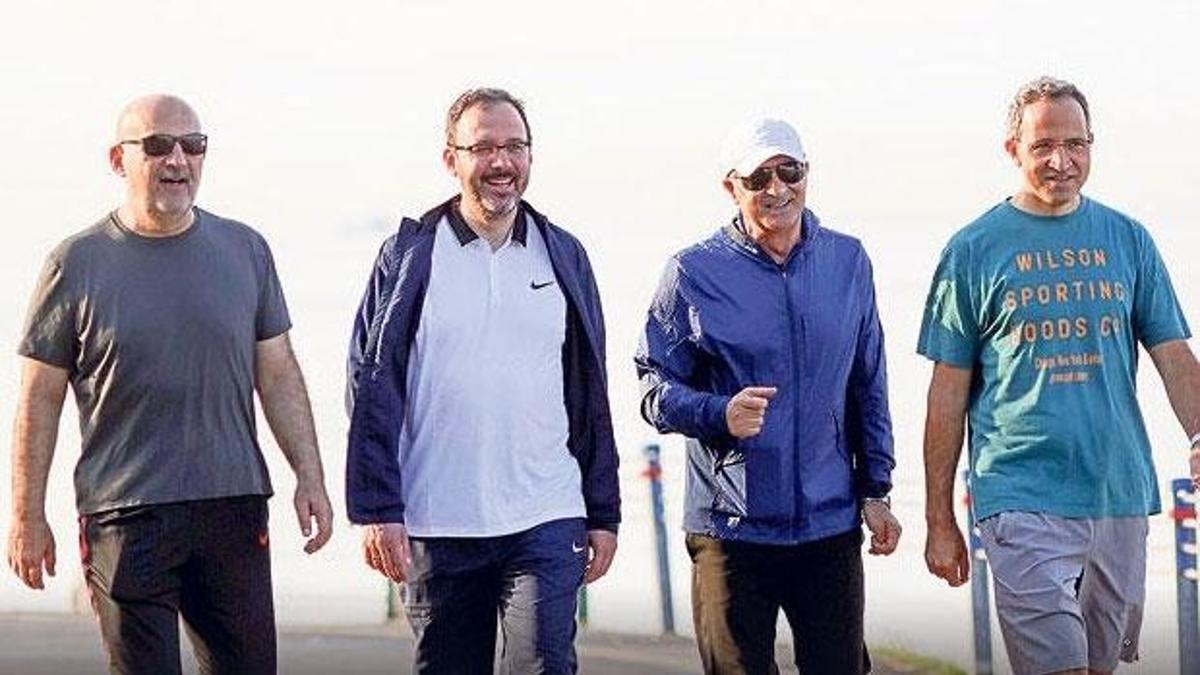 Bakan Kasapoğlu: Olimpiyatlarda kürsüye Türkiye yakışır