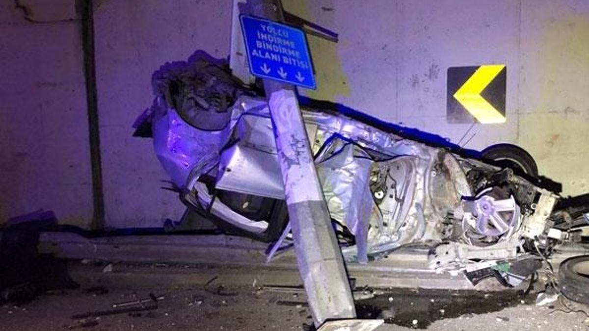 Babasından kaçırdığı otomobille köprüden uçtu!