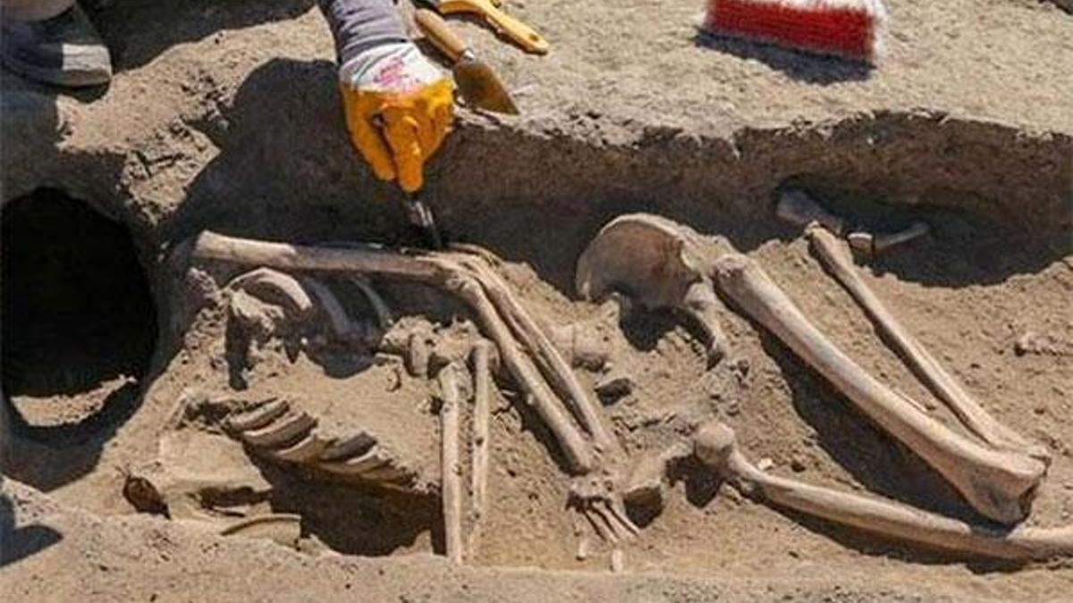 Kafatası olmayan 2 bin 700 yıllık iskelet araştırılıyor