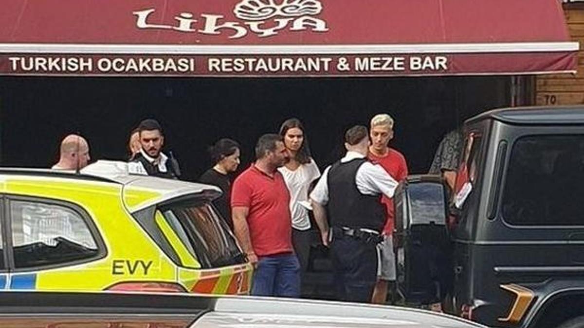Mesut Özil, eşi Amine Gülşe'ye özel koruma tuttu
