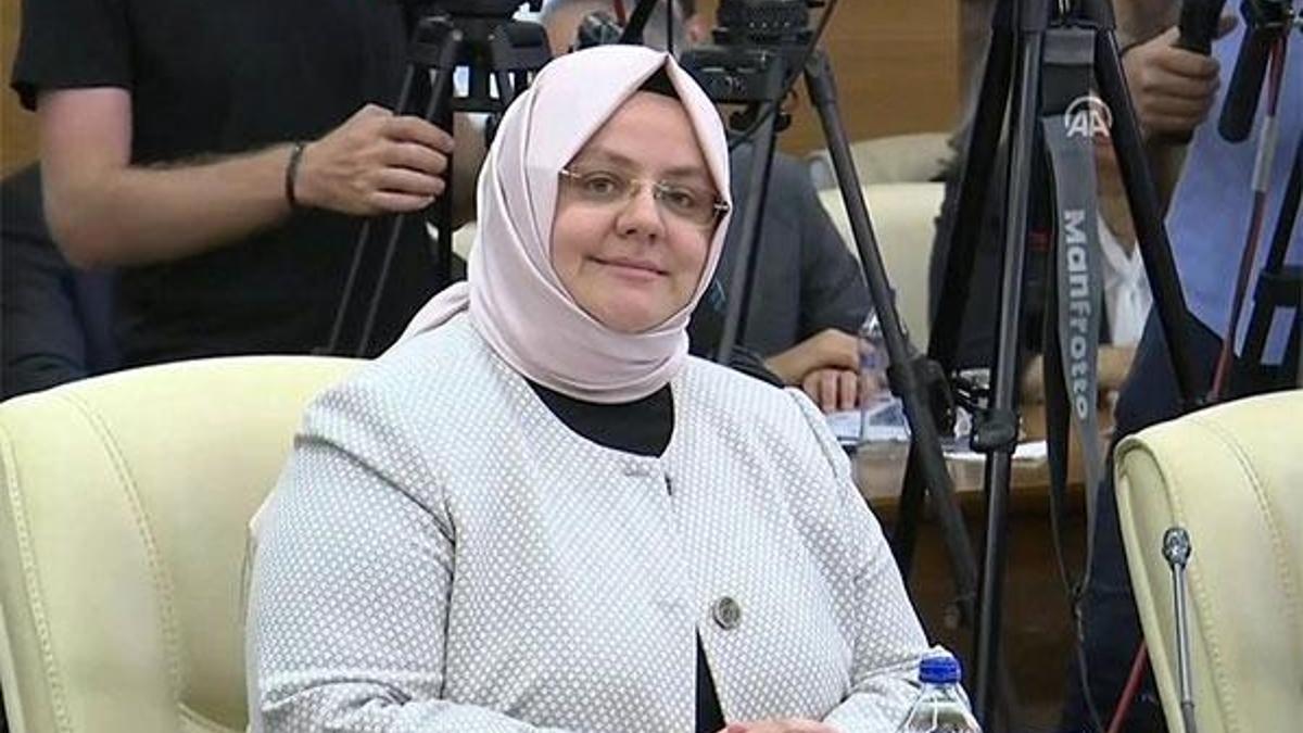 Bakan Selçuk'tan memurlar için zam açıklaması