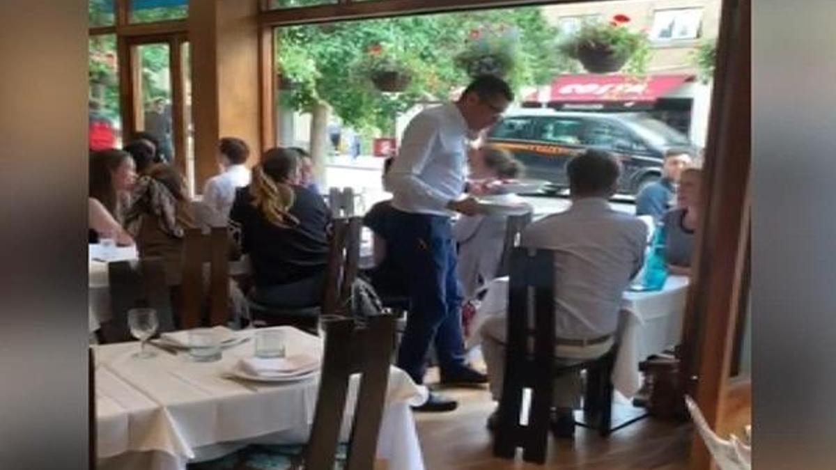 Türk restoran müdürü, müşterinin hayatını kurtardı