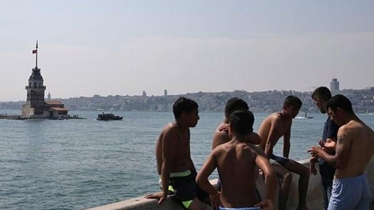 İstanbul'da nem oranı arttı! Uçaklar bile görünmez oldu