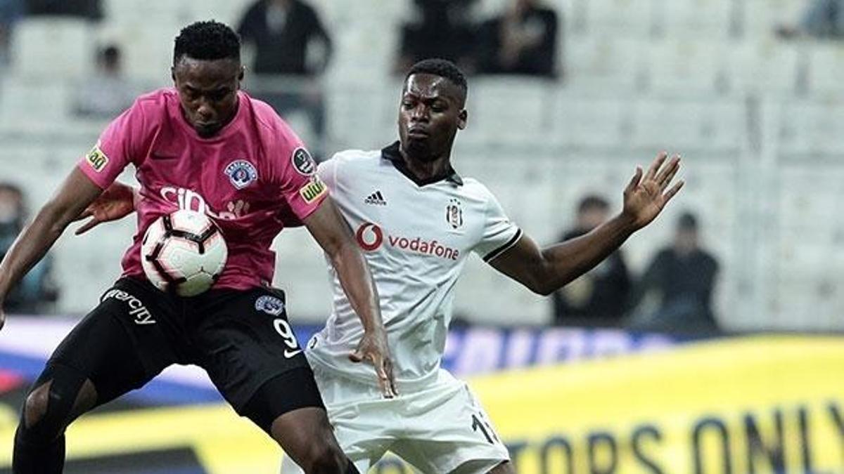 Beşiktaş'ta bir ayrılık daha! Evini boşaltıyor