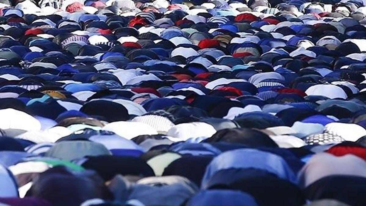 Bayram namazı saatleri!