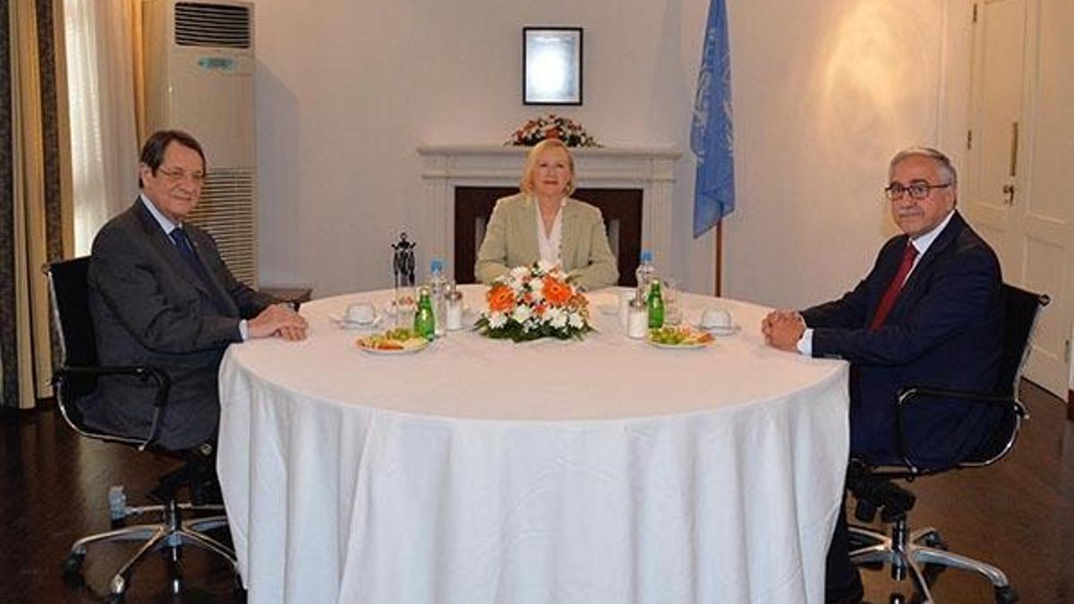 Akıncı ve Anastasiadis tekrar bir araya gelecek