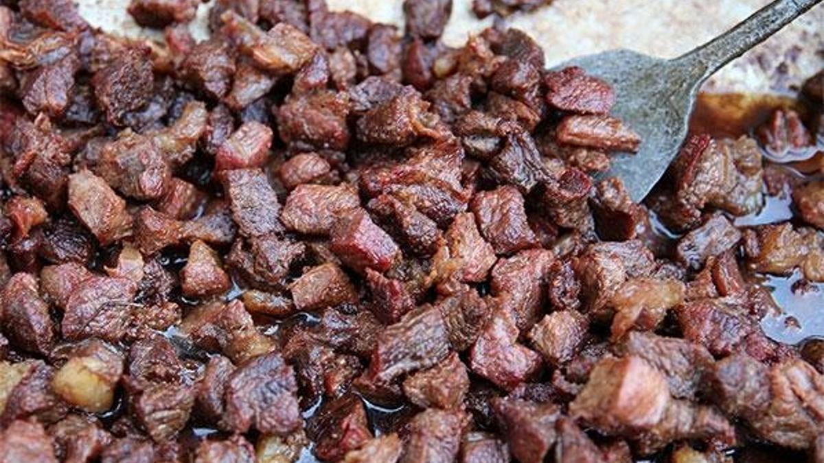 Ender Saraç: Kavurma ve pilavın üzerine tatlı yemek intihar olur